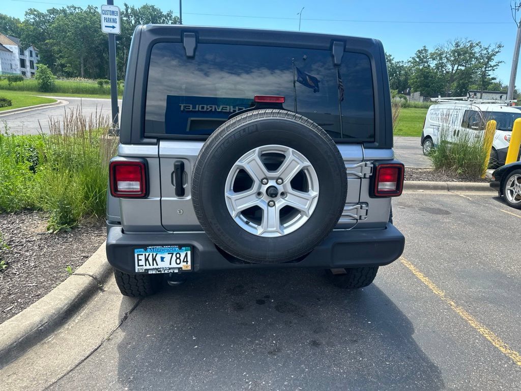 Used 2019 Jeep Wrangler Unlimited Sport S AWD/4WD image 10
