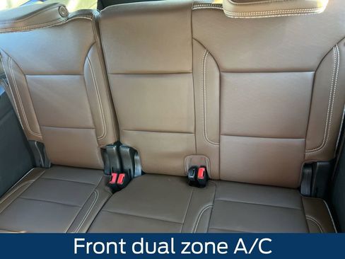 Used 2021 Chevrolet Suburban High Country image 16