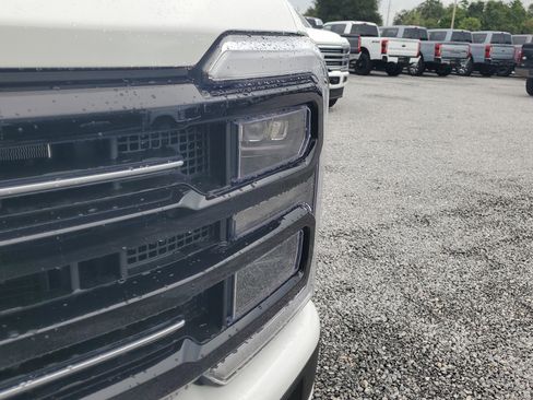 New 2026 Ford F250 Platinum image 4