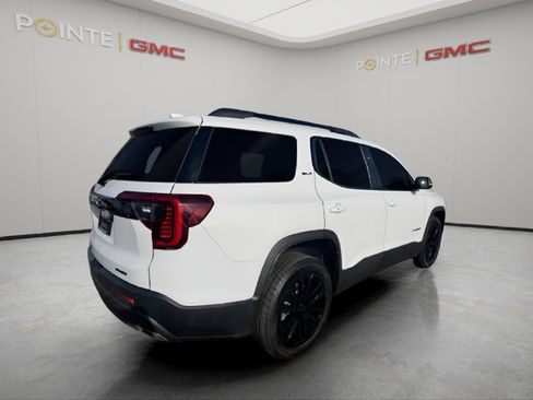 Used 2022 GMC Acadia SLT w/ Elevation Edition image 5