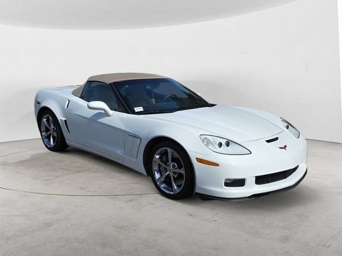 Used 2010 Chevrolet Corvette Grand Sport w/ Preferred Equipment Group RWD image 7