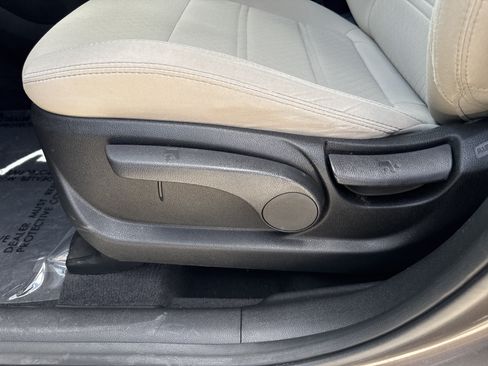 Used 2019 Kia Sorento FWD image 21