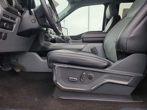 Certified 2022 Ford F150 Lariat w/ Equipment Group 502A High image 17