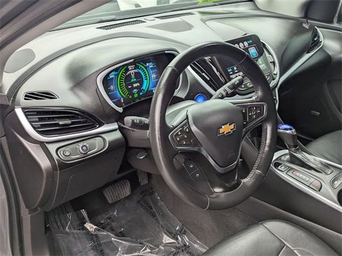 Used 2017 Chevrolet Volt LT w/ Comfort Package image 11