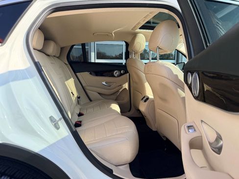 Used 2019 Mercedes-Benz GLC 300 4MATIC Coupe image 31