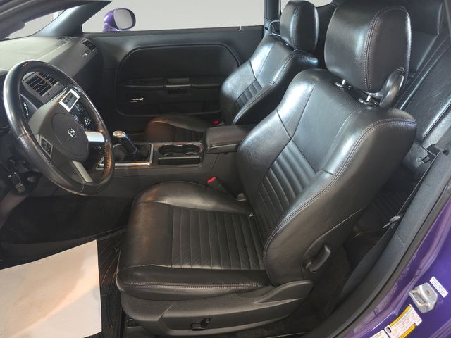 Used 2010 Dodge Challenger R/T RWD image 12