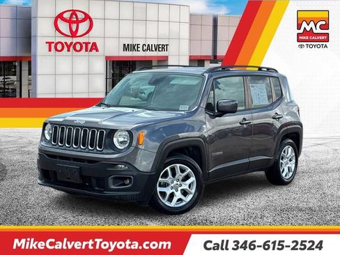 Used 2016 Jeep Renegade Latitude FWD image 1