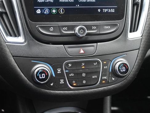 Used 2019 Chevrolet Malibu LT FWD image 13