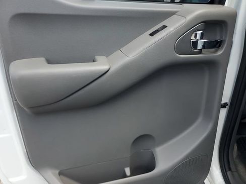 Used 2016 Nissan Frontier SV RWD image 15