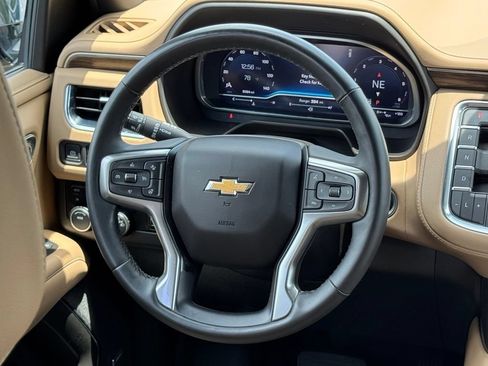 Used 2023 Chevrolet Tahoe Premier AWD/4WD image 30