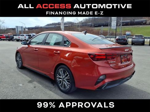 Used 2024 Kia Forte GT-Line w/ GT-Line Premium Package image 3