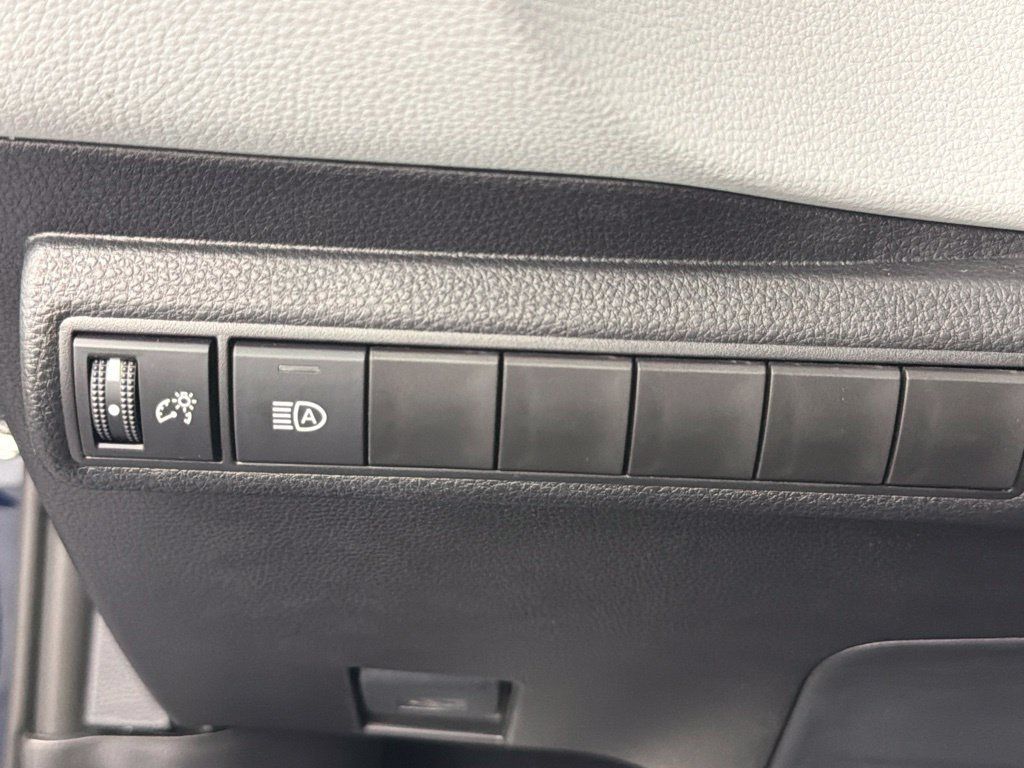 Certified 2026 Toyota Corolla SE FWD image 28