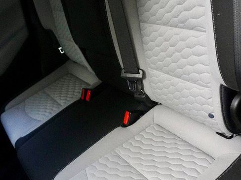 Used 2021 Chevrolet Equinox LT w/ LPO, Floor Liner Package image 5