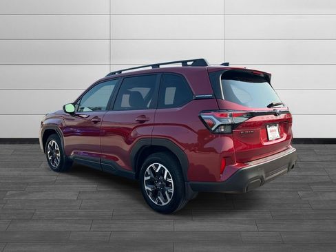 Certified 2025 Subaru Forester Premium AWD/4WD image 5