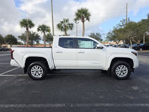 New 2026 Toyota Tacoma SR5 image 12