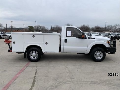 Used 2015 Ford F250 XL w/ Power Equipment Group image 5