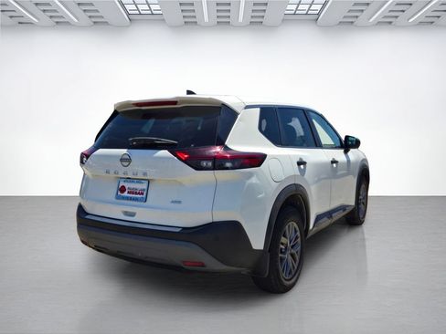 Used 2023 Nissan Rogue S AWD/4WD image 4