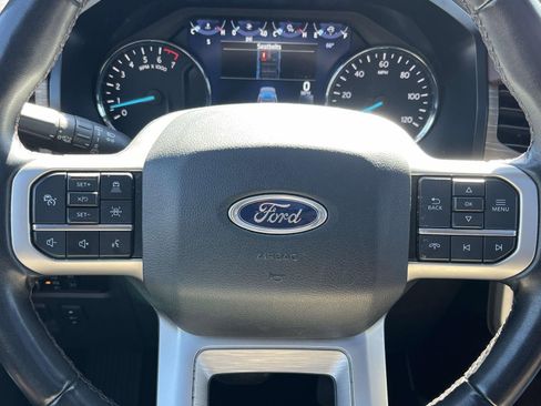 Used 2023 Ford Expedition Max Limited image 18