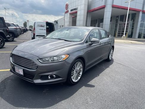 Used 2014 Ford Fusion SE w/ Equipment Group 202A FWD image 12