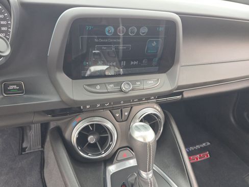 Used 2016 Chevrolet Camaro SS image 27