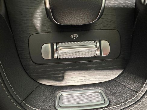 Certified 2025 Mercedes-Benz GLE 580 4MATIC image 30