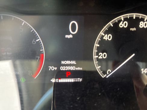 Used 2024 Honda HR-V LX image 5