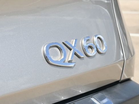 Used 2023 INFINITI QX60 Sensory w/ Cargo Package AWD/4WD image 19