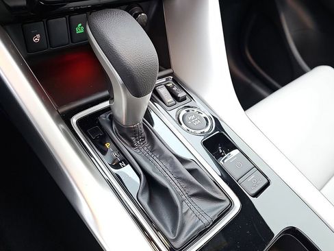 New 2026 Mitsubishi Eclipse Cross SEL image 11