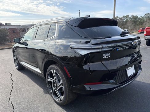 New 2026 Chevrolet Equinox EV LT image 7