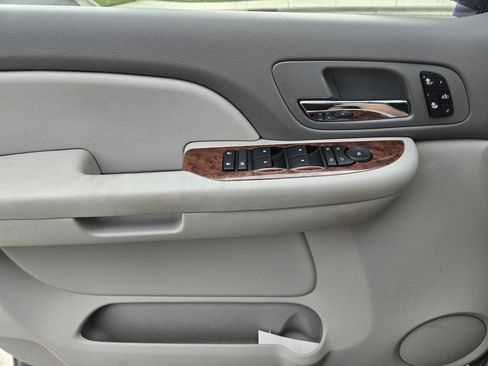 Used 2008 Chevrolet Silverado 1500 LTZ w/ Safety Package RWD image 12