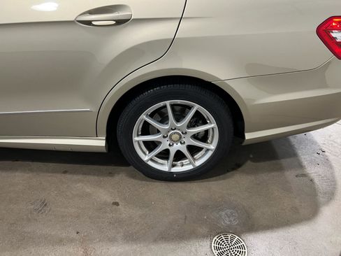 Used 2010 Mercedes-Benz E 350 E 350 Luxury image 43