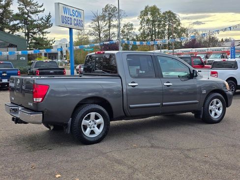 Used 2004 Nissan Titan SE image 26