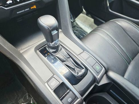 Used 2017 Honda Civic Sport image 27
