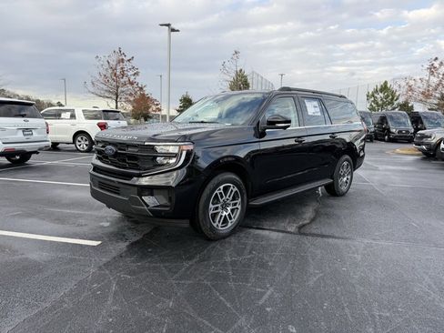 New 2026 Ford Expedition Max Active image 3