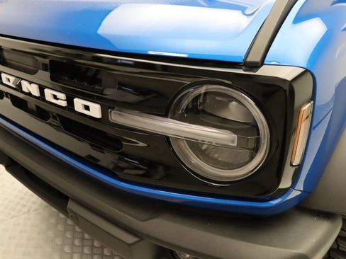 Used 2023 Ford Bronco Outer Banks w/ Sasquatch Package image 3