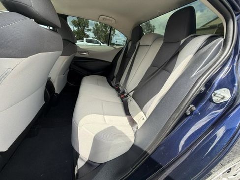 Used 2020 Toyota Corolla LE FWD image 10