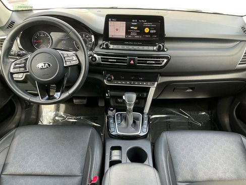 Used 2021 Kia Seltos SX w/ SX Sunroof Package AWD/4WD image 10