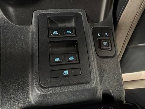 Used 2022 Ford Bronco Wildtrak AWD/4WD image 23