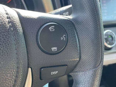 Used 2014 Toyota RAV4 LE FWD image 21
