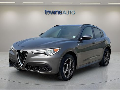 Used 2023 Alfa Romeo Stelvio Ti w/ Active Assist Plus Package AWD/4WD image 2