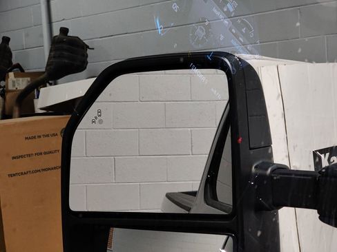 Used 2018 Ford F250 Lariat w/ Lariat Ultimate Package image 28