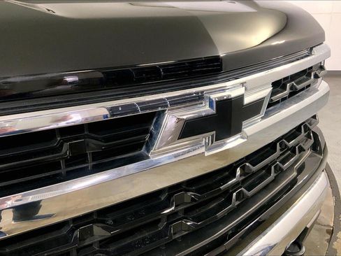 Used 2023 Chevrolet Silverado 1500 LT AWD/4WD image 28