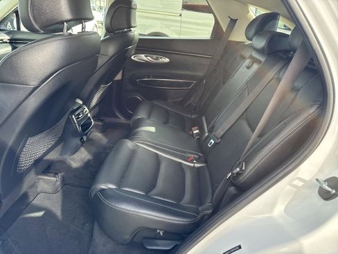 Used 2025 Genesis GV70 2.5T image 11