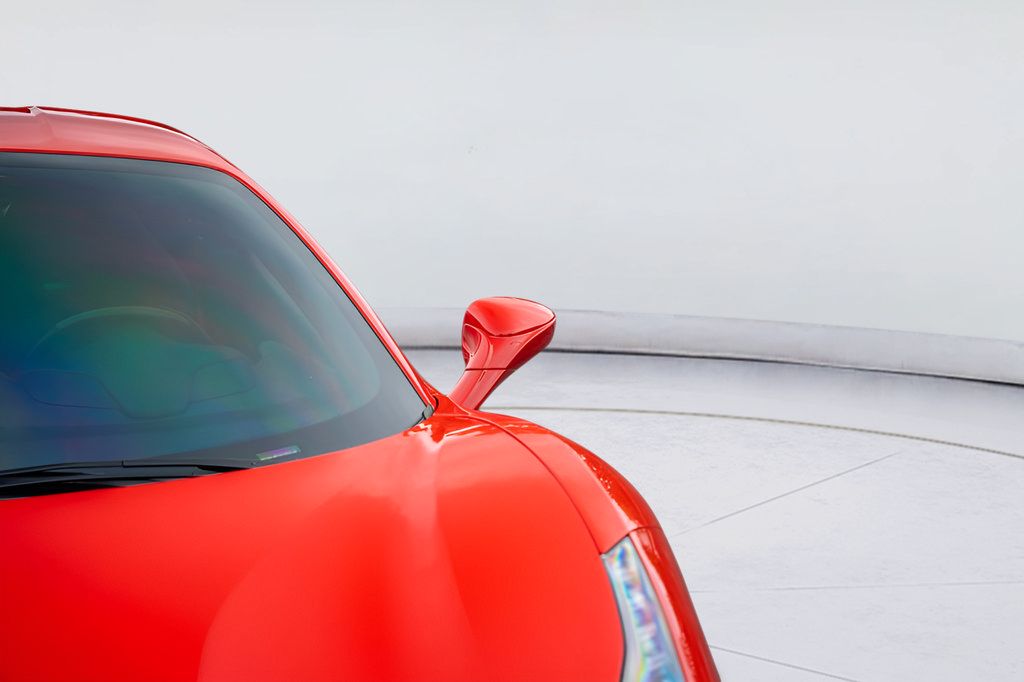 Used 2016 Ferrari 488 GTB RWD image 6