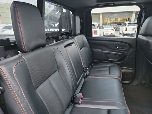 Used 2022 Nissan Titan PRO-4X w/ Pro-4x Convenience Package image 22