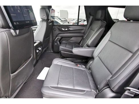 Used 2021 GMC Yukon Denali w/ Denali Ultimate Package image 7