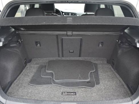 Used 2018 Volkswagen GTI SE w/ SE Leather Package image 36