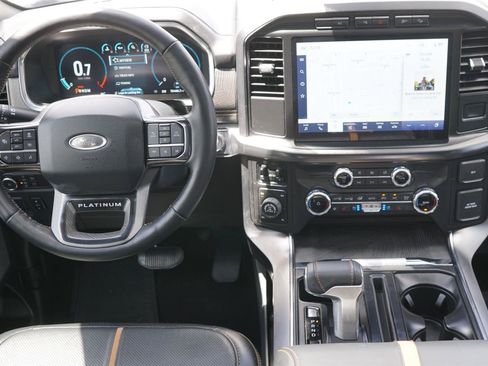 Used 2022 Ford F150 Platinum w/ FX4 Off-Road Package AWD/4WD image 25