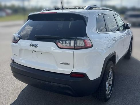 Used 2019 Jeep Cherokee Latitude Plus AWD/4WD image 5