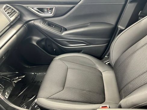 Used 2023 Subaru Forester Premium AWD/4WD image 19